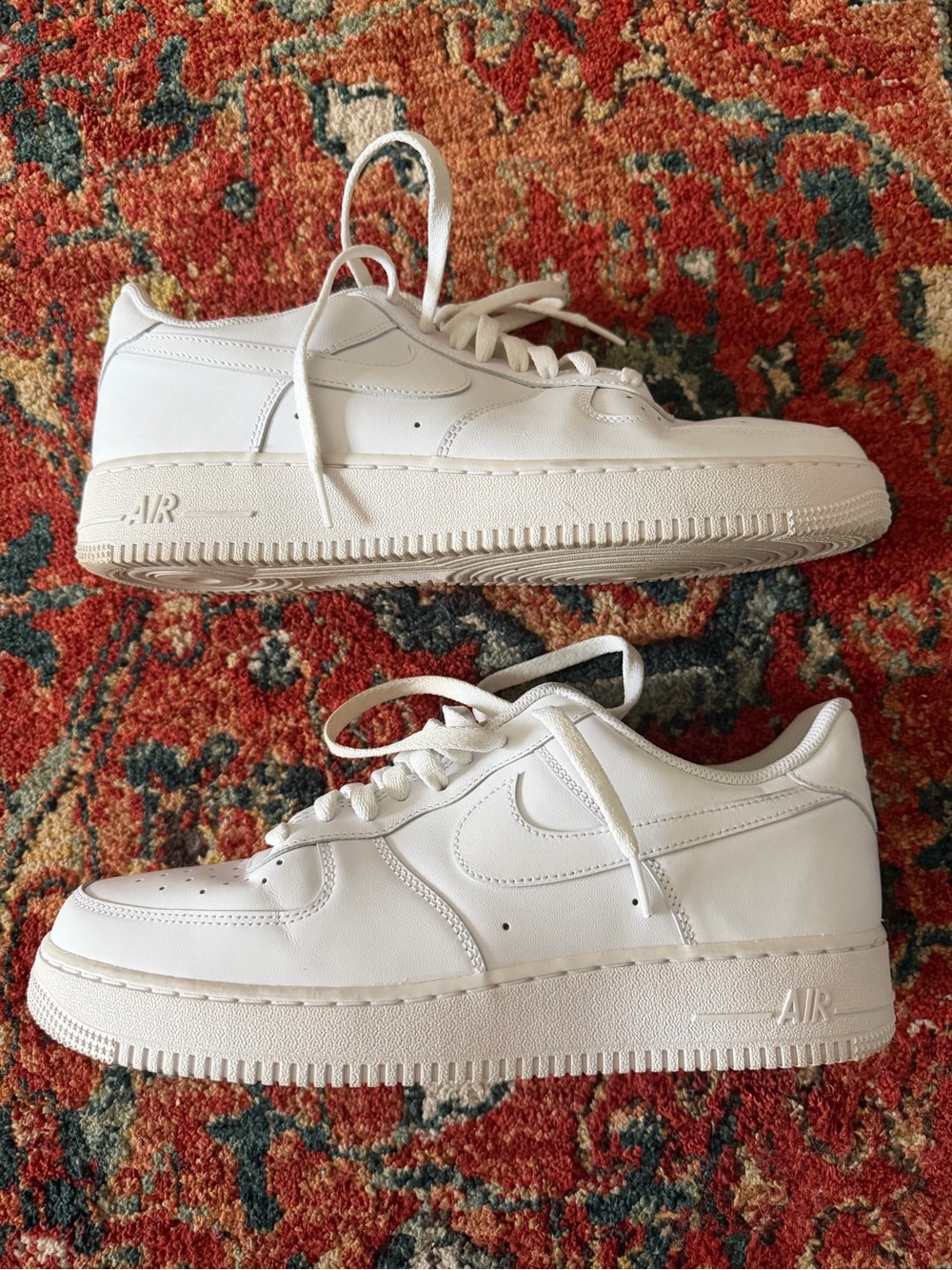 Nike Low-Top Leather Sneakers in White